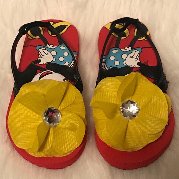 ✨Disney Minnie Mouse Flip flops Sz (7/8) - Picture 2 of 3